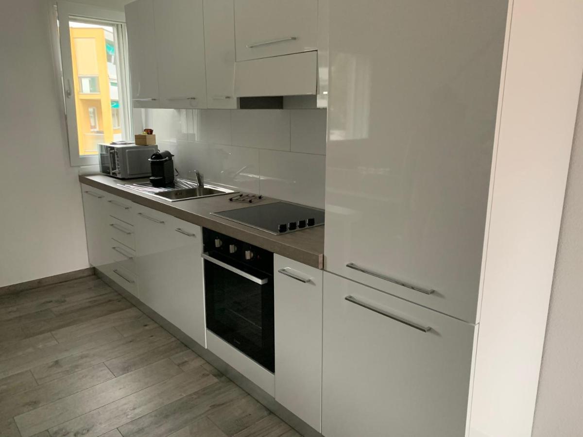 Miranda, Modern Duplex, Garden, Swimming Pool, Parking Appartement